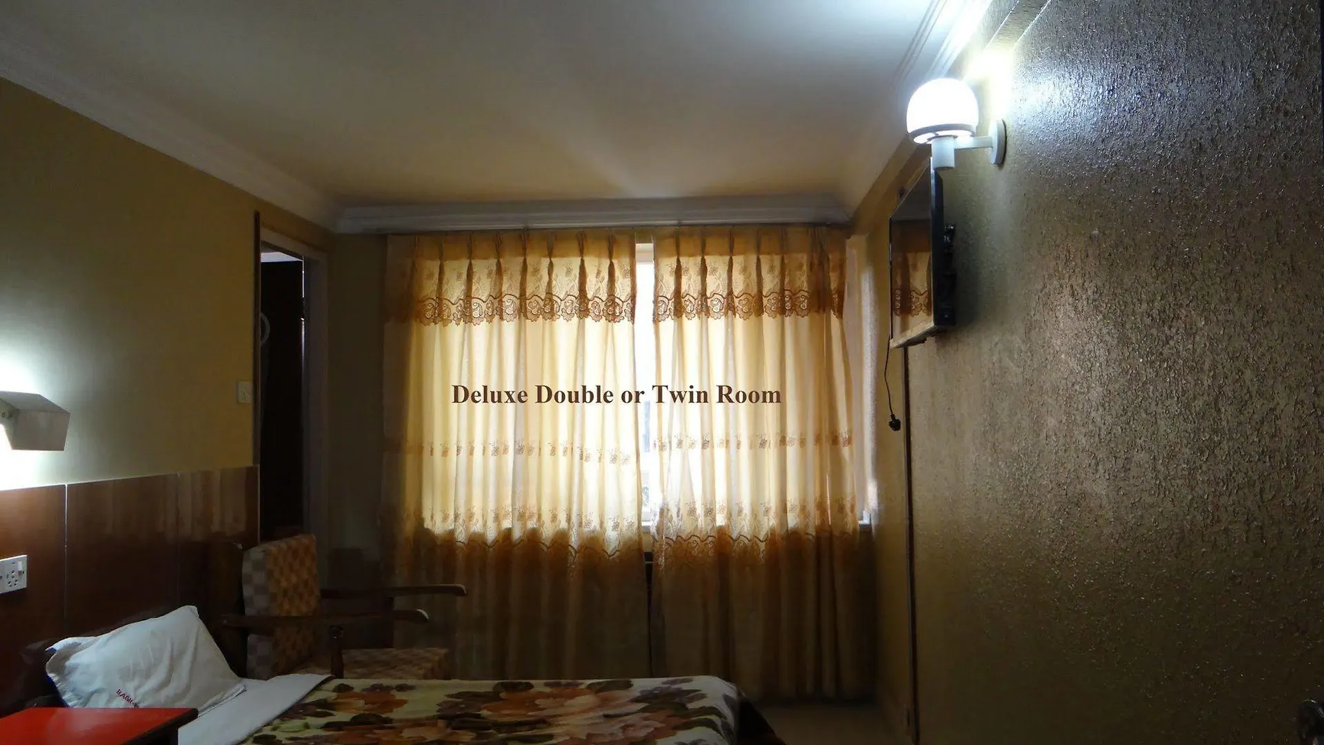 **  Blue Diamond Thamel Hotel カトマンズ ネパール